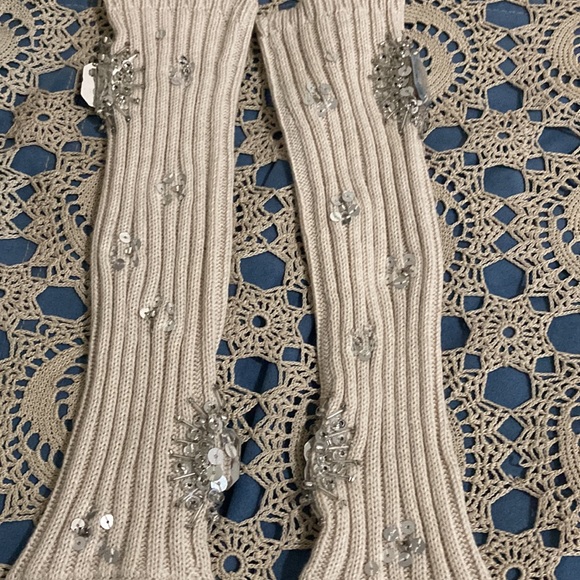 IMAN Embellished Gloves - Picture 5 of 6
